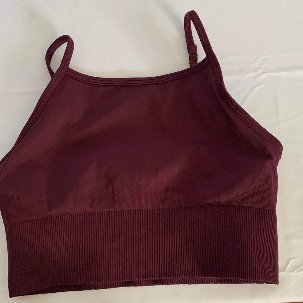 Lululemon maroon crop top sports bra 8